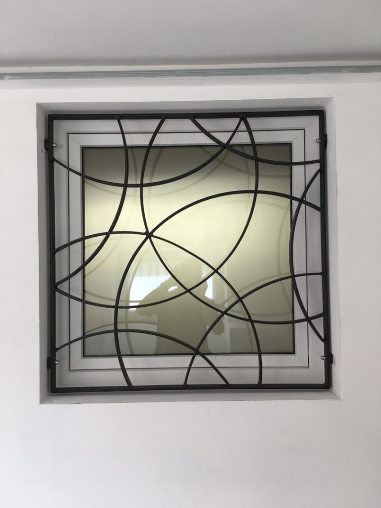 I2